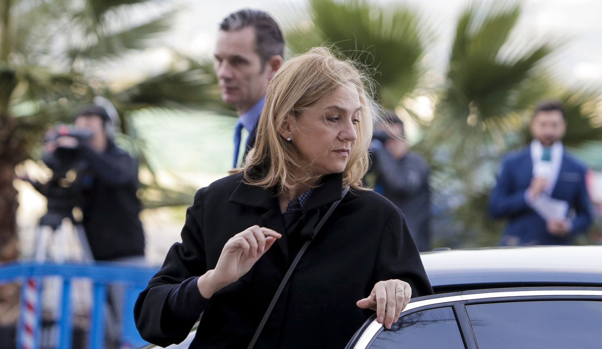 La Infanta y Urdangarin llegan al juicio del 'caso Nóos', el pasado febrero. La Infanta y Urdangarin llegan al juicio del 'caso Nóos', el pasado febrero.