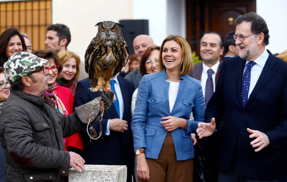 Rajoy: “Seguir es absurdo, no tengo los votos, Sánchez no quiere, es imposible” Rajoy: “Seguir es absurdo, no tengo los votos, Sánchez no quiere, es imposible”