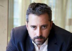 “Mi padre está enterrado con el asesino. ¡Es un insulto!”