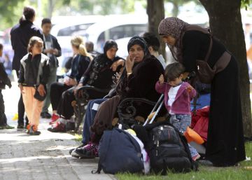El 97% de los españoles estaría dispuesto a recibir refugiados, según Amnistía El 97% de los españoles estaría dispuesto a recibir refugiados, según Amnistía