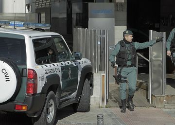 El director de Acuamed queda en libertad tras rebajársele la fianza