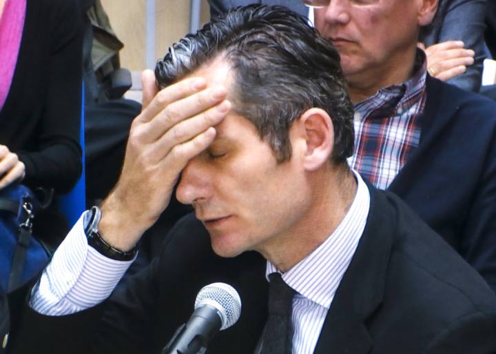 Hacienda cifra en más de 300.000 euros el fraude fiscal de Urdangarin Hacienda cifra en más de 300.000 euros el fraude fiscal de Urdangarin