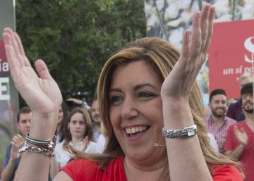 Susana Díaz: “A Pablo Iglesias solo le queda afiliarse al PSOE” Susana Díaz: “A Pablo Iglesias solo le queda afiliarse al PSOE”