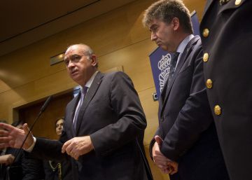 El fiscal se opone a una investigación sobre presunta corrupción policial El fiscal se opone a una investigación sobre presunta corrupción policial
