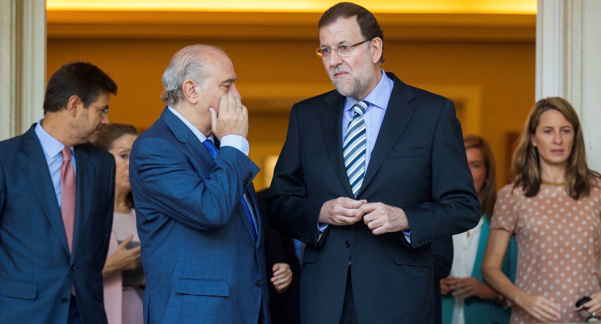Rajoy y Fernández Díaz en una imagen de octubre de 2014. Rajoy y Fernández Díaz en una imagen de octubre de 2014.
