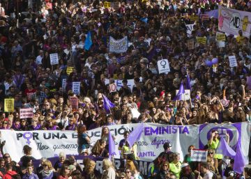 Cuatro huérfanos por violencia de género reciben las becas Soledad Cazorla