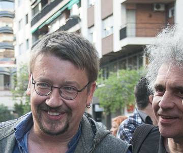 Marcelo Expósito (derecha), con Xavier Domènech.