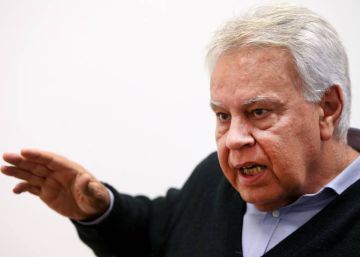 Felipe González plantea que el PP presente a otro candidato si Rajoy fracasa Felipe González plantea que el PP presente a otro candidato si Rajoy fracasa