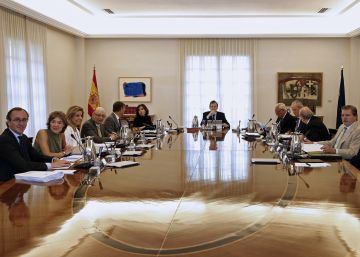 Rajoy, récord de Gobierno en funciones y con menos ministros