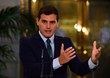 La valoración de Rajoy e Iglesias como líderes sube, pero se mantiene el suspenso general La valoración de Rajoy e Iglesias como líderes sube, pero se mantiene el suspenso general