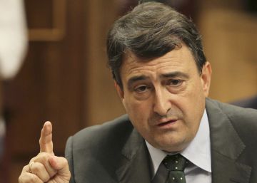 El PNV a Rajoy: “Si reconoce que los vascos somos nación, llámenos” El PNV a Rajoy: “Si reconoce que los vascos somos nación, llámenos”