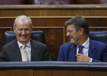 Defensa nombra altos cargos, pese a estar en funciones
