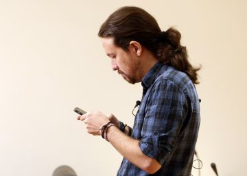 Iglesias insiste en un Gobierno de coalición con el PSOE frente a Errejón Iglesias insiste en un Gobierno de coalición con el PSOE frente a Errejón
