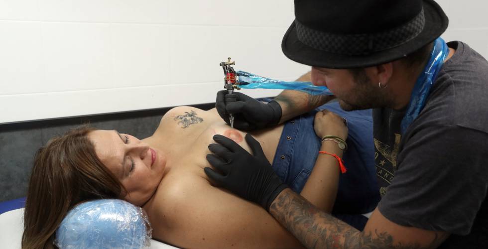 Un tatuaje que devuelve la feminidad
