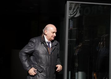 El exministro Jorge Fernández Díaz, hospitalizado por un infarto