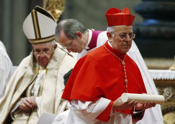 El Cardinal Ricardo Bl&aacute;zquez en la Basilica de San Pietro.