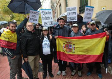 Cientos de militares se quejan al Defensor del Pueblo por el despido de los mayores de 45 años