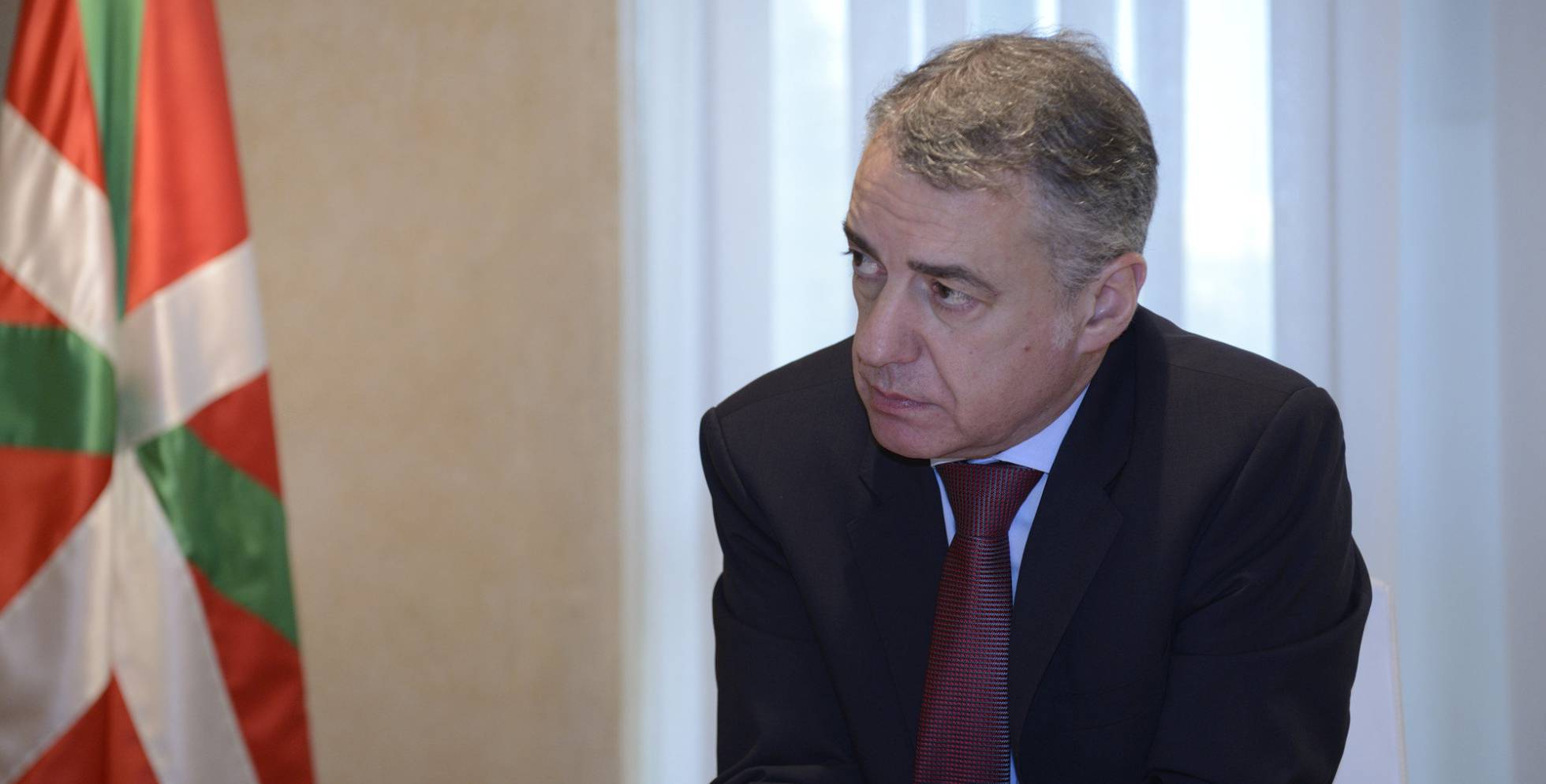 El lehendankari, Iñigo Urkullu, en su despacho. El lehendankari, Iñigo Urkullu, en su despacho.