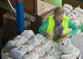 Solo el PP no firma el acuerdo para revertir los recortes en Dependencia Solo el PP no firma el acuerdo para revertir los recortes en Dependencia
