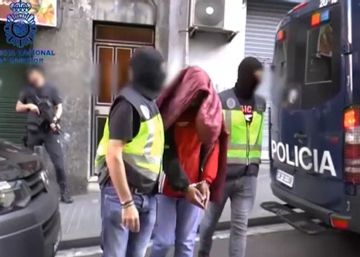 Dos detinguts a Madrid per possessió d’equipament d’armes de guerra i enaltiment gihadista