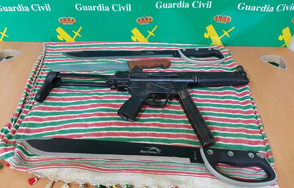Hallado un subfusil durante una operación contra el terrorismo en Ceuta