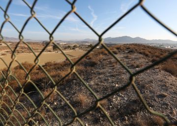 España tendrá que renegociar con Trump la limpieza de Palomares España tendrá que renegociar con Trump la limpieza de Palomares