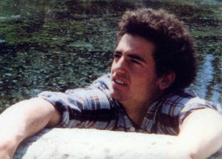 La policía borró las huellas de sangre La policía borró las huellas de sangre