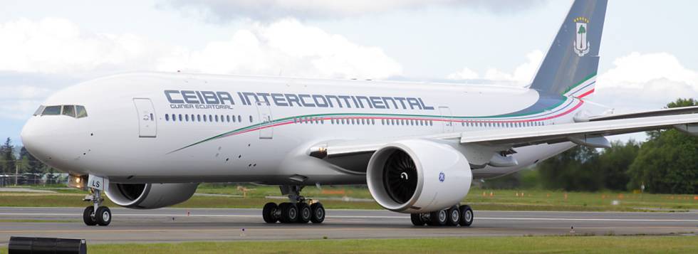 El Boeing 777 de la compañía ecuatoguineana Ceiba. 