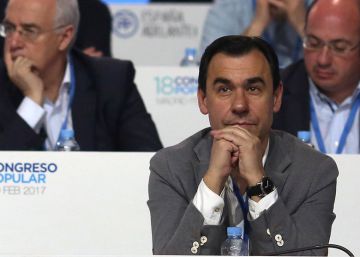 Rajoy zanja el reparto en el PP y sitúa a Maillo “al frente del día a día”