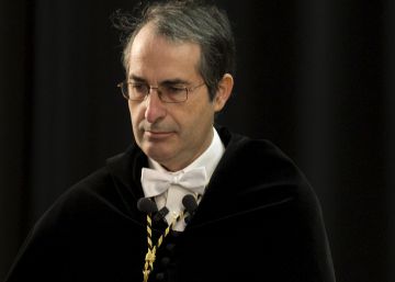 Adiós al rector que plagió hasta a su padre Adiós al rector que plagió hasta a su padre