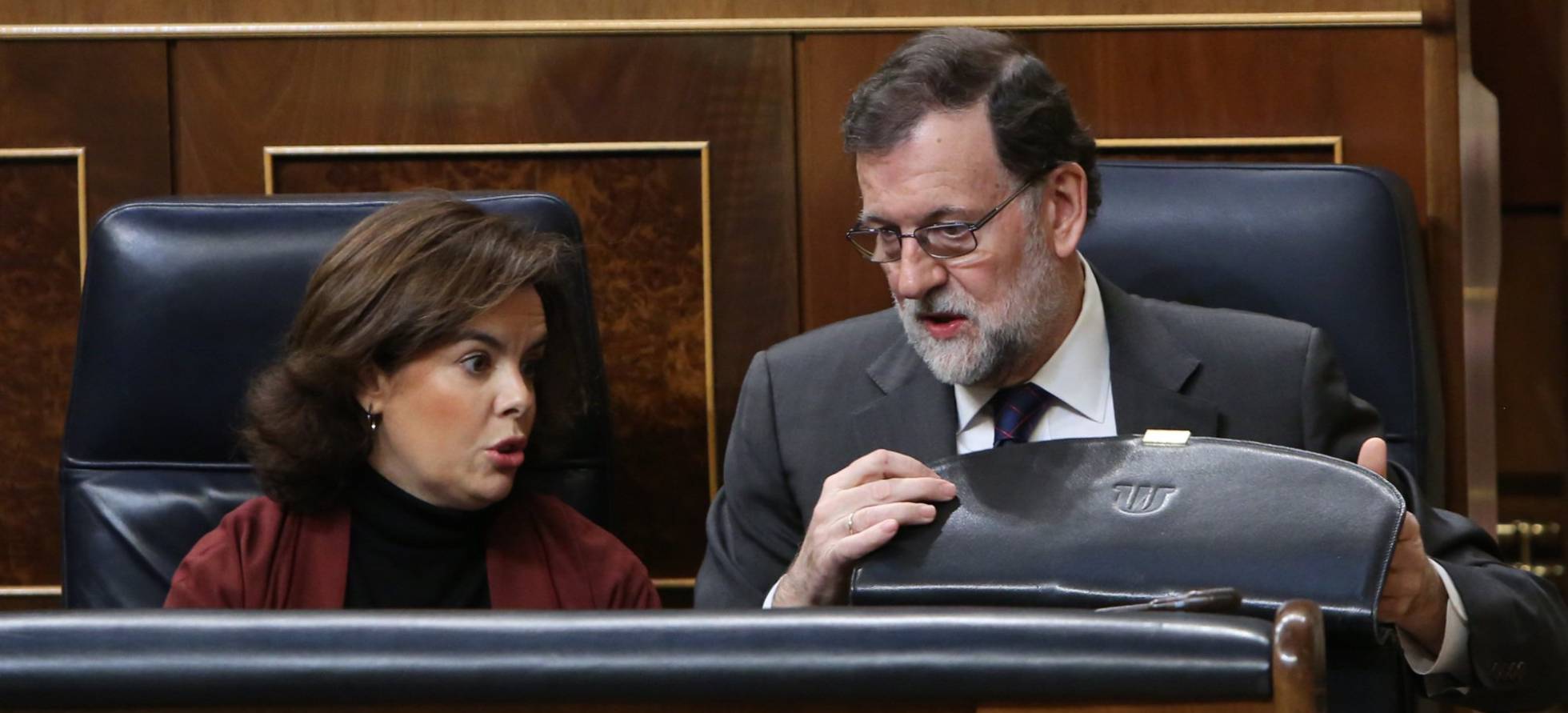 Mariano Rajoy y Soraya Sáenz de Santamaría, en el Congreso. Mariano Rajoy y Soraya Sáenz de Santamaría, en el Congreso.
