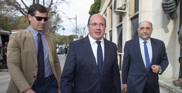El presidente de Murcia declara por prevaricación, fraude y malversación