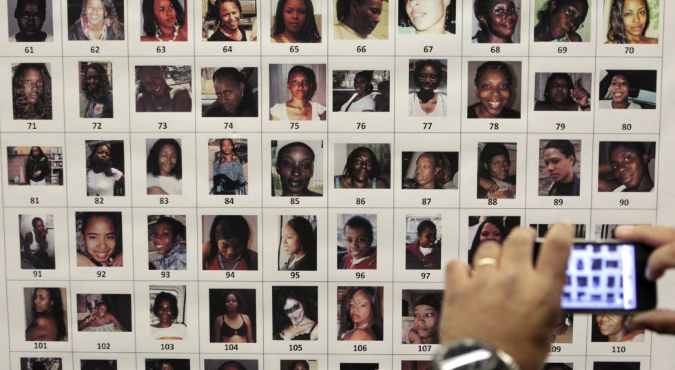 Fotografías de cerca de 180 mujeres encontradas en la casa del Franklin publicadas en 2010 por la policía de Los Ángeles.