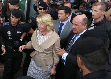 Un empresario de Púnica al gerente del PP de Madrid: “Tiene agua el cántaro?” Un empresario de Púnica al gerente del PP de Madrid: “Tiene agua el cántaro?”