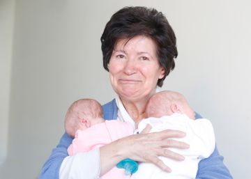 Madre con cuerpo y cerebro de abuela Madre con cuerpo y cerebro de abuela