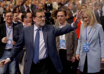 Rajoy: “Que ETA se desarme y, de paso, que se disuelva” Rajoy: “Que ETA se desarme y, de paso, que se disuelva”