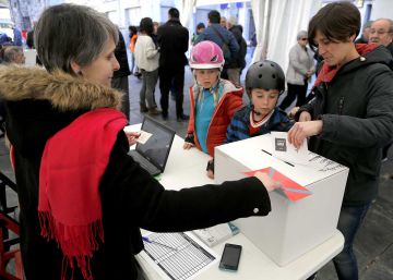 Municipis bascos imiten Catalunya amb consultes simbòliques
