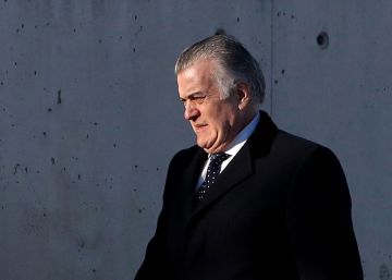 Una acusación pide incorporar al sumario de la caja b del PP las facturas de Bárcenas halladas en Púnica Una acusación pide incorporar al sumario de la caja b del PP las facturas de Bárcenas halladas en Púnica