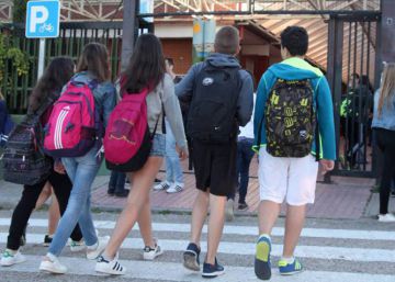 Detenidos cuatro adolescentes por extorsiones reiteradas a un menor Detenidos cuatro adolescentes por extorsiones reiteradas a un menor