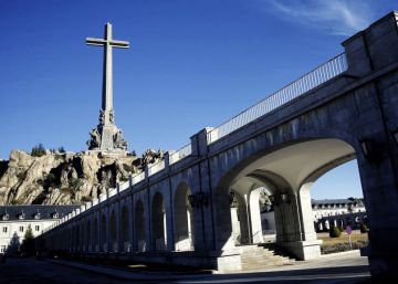 El PSOE exige al Gobierno que permita la exhumación de Franco del Valle de los Caídos