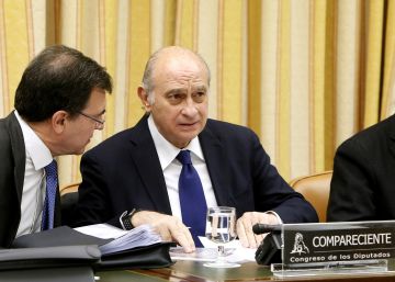 El Parlament crea dos comisiones para investigar el ‘caso Vidal’ y la ‘operación Cataluña’ El Parlament crea dos comisiones para investigar el ‘caso Vidal’ y la ‘operación Cataluña’