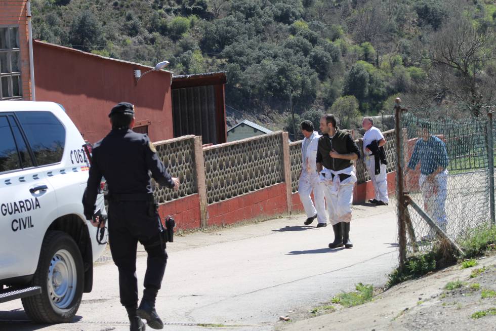Registro el pasado martes de la Guardia Civil en el matadero de Toreno (León).