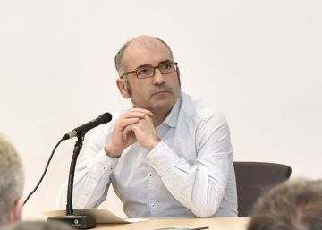 Increpado un edil de Bildu en Cádiz durante una conferencia