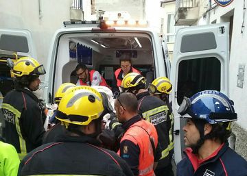 Fallece una mujer con obesidad mórbida tras ser rescatada de casa con una grúa Fallece una mujer con obesidad mórbida tras ser rescatada de casa con una grúa