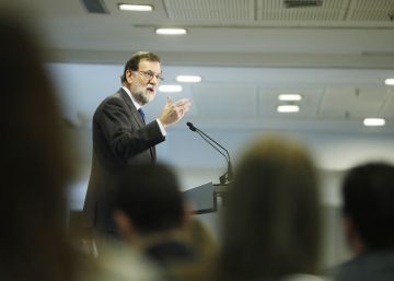Rajoy sí pacta hasta las fotos con el PNV del “euskera tranquilo” Rajoy sí pacta hasta las fotos con el PNV del “euskera tranquilo”