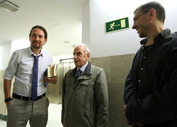 Iglesias planifica la censura a Rajoy con la vista puesta en el proceso interno del PSOE Iglesias planifica la censura a Rajoy con la vista puesta en el proceso interno del PSOE