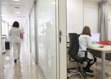 Muere una embarazada de seis meses horas después de ser dada de alta en Urgencias en Melilla Muere una embarazada de seis meses horas después de ser dada de alta en Urgencias en Melilla