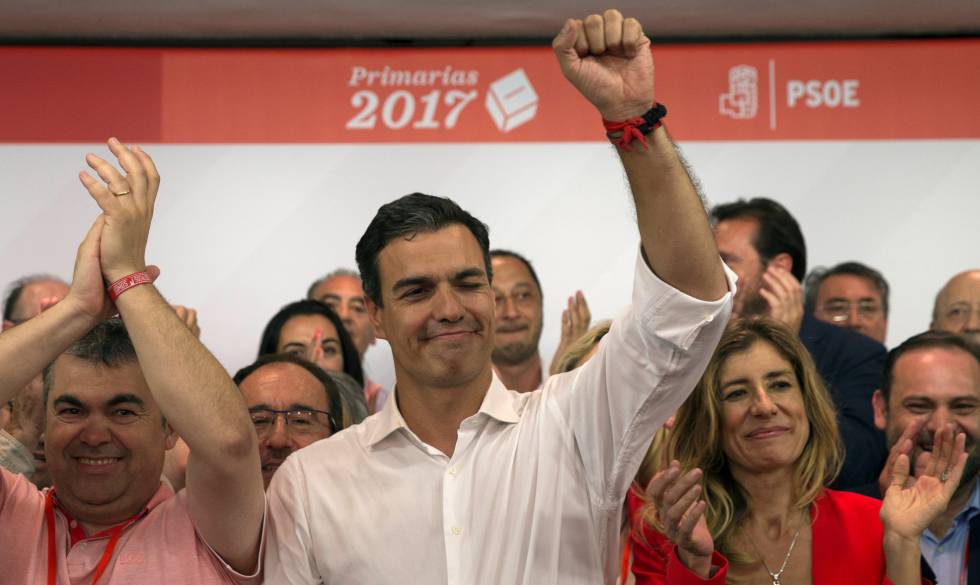 Pedro Sánchez celebra su victoria en las primarias del PSOE.