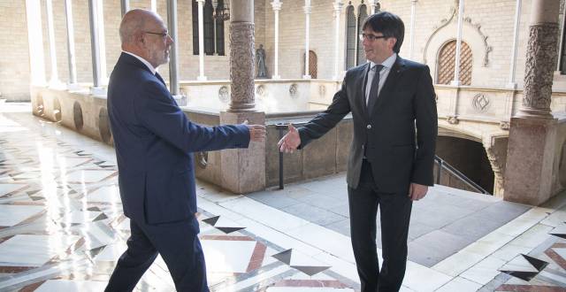 Encuentro entre Jose Manuel Maza y Carles Puigdemont.