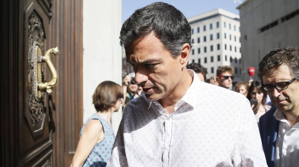 La moción de censura evidencia la tensión entre Sánchez y la gestora La moción de censura evidencia la tensión entre Sánchez y la gestora